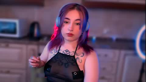 Snapshot of ediefris chatting on 12, 2, 2025 fickle demon made of clumps of matter online show from 12, 2, 2025