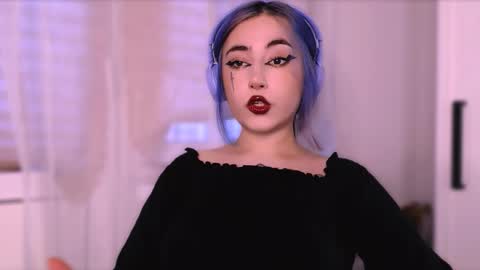 Snapshot of ediefris chatting on 15, 9, 2025 fickle demon made of clumps of matter online show from 15, 9, 2025