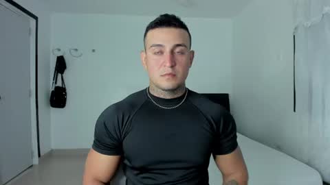 Snapshot of eduar_wild chatting on 23, 6, 2026 Eduar Wild online show from 23, 6, 2026