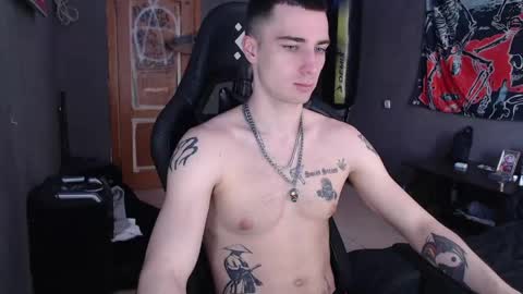 Snapshot of eduard_loveee chatting on 17, 4, 2026 Eduar online show from 17, 4, 2026
