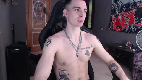 Snapshot of eduard_loveee chatting on 6, 5, 2026 Eduar online show from 6, 5, 2026