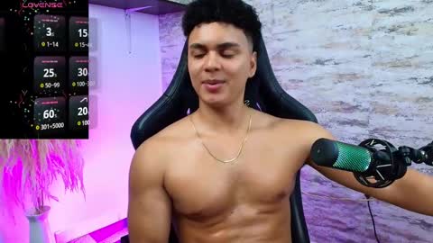 Snapshot of edward__clarck chatting on 15, 1, 2025 EDWARD CLARCK online show from 15, 1, 2025