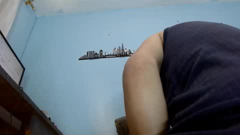 Snapshot of edward_sex18 chatting on 28, 11, 2025 edward online show from 28, 11, 2025