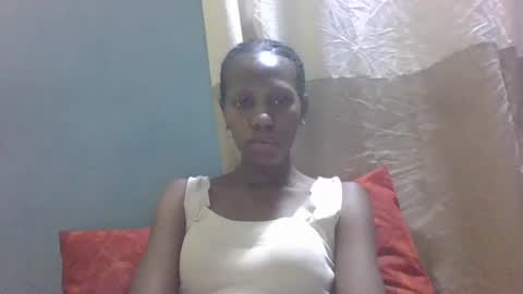 edwige770943 online show from 17, 4, 2026