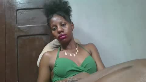 Snapshot of edwige770943 chatting on 5, 6, 2026 edwige770943 online show from 5, 6, 2026