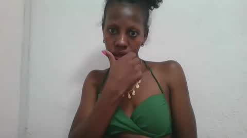 Snapshot of edwige770943 chatting on 6, 6, 2026 edwige770943 online show from 6, 6, 2026