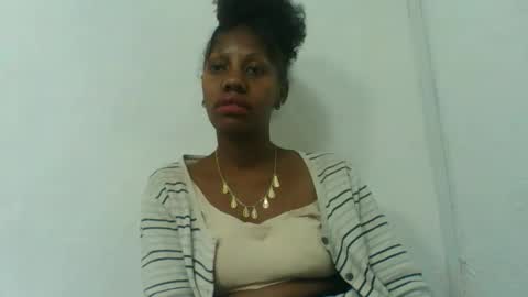 Snapshot of edwige770943 chatting on 9, 6, 2026 edwige770943 online show from 9, 6, 2026