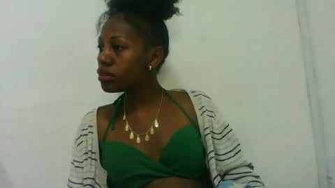 Snapshot of edwige770943 chatting on 11, 6, 2026 edwige770943 online show from 11, 6, 2026