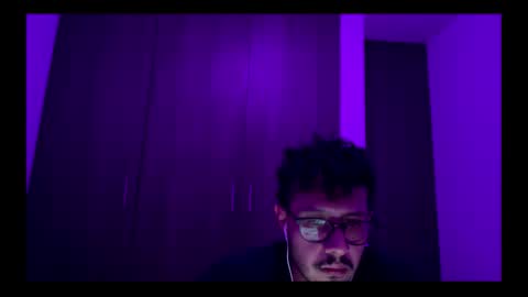 Snapshot of edyleso chatting on 4, 11, 2025 Edy online show from 4, 11, 2025