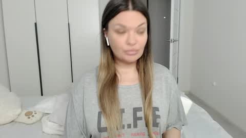 Snapshot of eelena4kiss chatting on 11, 2, 2025 eelena4kiss online show from 11, 2, 2025