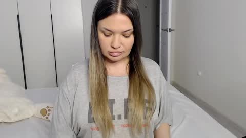 Snapshot of eelena4kiss chatting on 23, 2, 2025 eelena4kiss online show from 23, 2, 2025