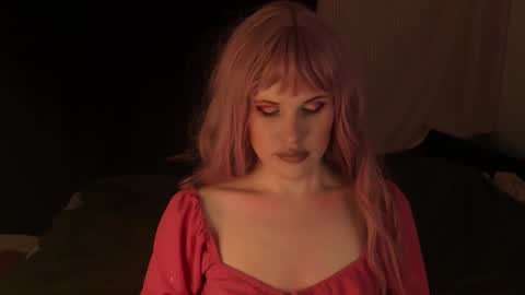 Effie Mur online show from 8, 12, 2024