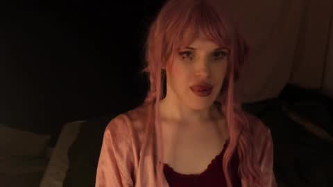 Effie Mur online show from 22, 1, 2025