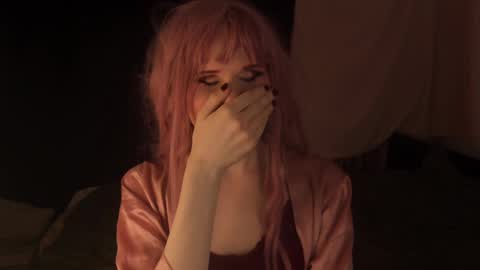 Effie Mur online show from 27, 1, 2025