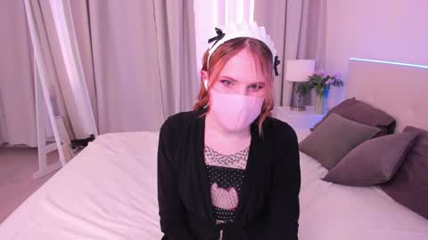 Effie Mur online show from 29, 9, 2025