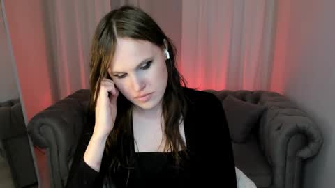 Snapshot of effiemur chatting on 2, 6, 2026 Effie Mur online show from 2, 6, 2026