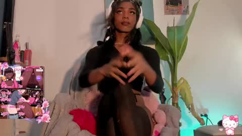 effy_marinn online show from 6, 4, 2026