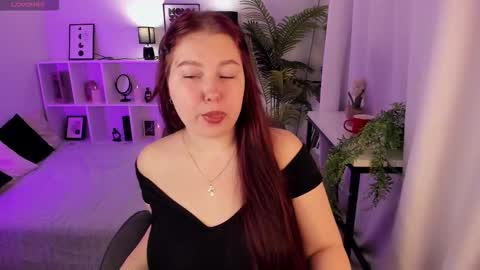 Snapshot of effyblush chatting on 1, 11, 2025 Effy online show from 1, 11, 2025