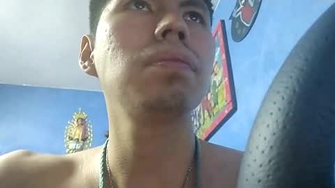 efrain9830 online show from 12, 1, 2025