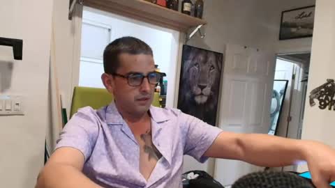 Snapshot of eguevara555500 chatting on 13, 6, 2026 SilverBulture online show from 13, 6, 2026