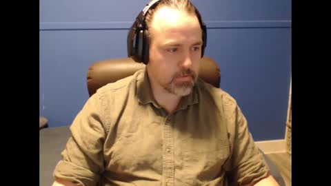 Snapshot of ehmac84 chatting on 9, 11, 2025 Eh Mac online show from 9, 11, 2025