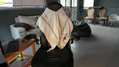 Snapshot of eileen_rose chatting on 24, 2, 2025 Eileen Rose Milf online show from 24, 2, 2025