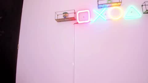 eileenn tanihara online show from 12, 2, 2026