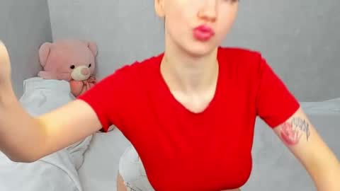 eileenmoores online show from 19, 2, 2026