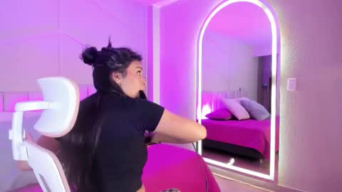 Snapshot of eimmy_bm chatting on 12, 10, 2025 eimmy_bm online show from 12, 10, 2025