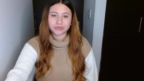 Snapshot of eimy_collin chatting on 17, 2, 2025 EIMY MODEL INDEPENDENT online show from 17, 2, 2025
