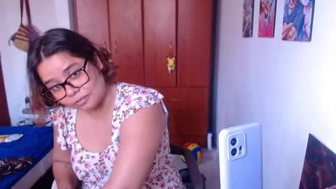 eimy_saenzz online show from 16, 1, 2026