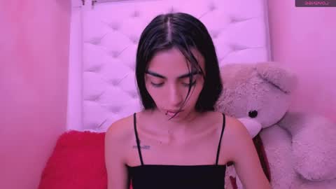 Snapshot of eimy_skinny chatting on 2, 5, 2026 eimy online show from 2, 5, 2026