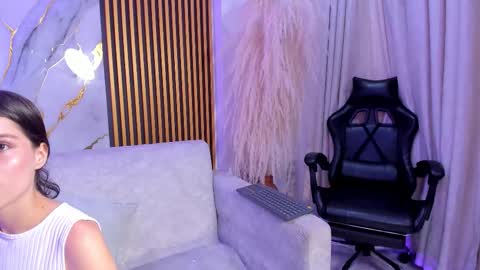 YG COUPLE online show from 16, 10, 2025