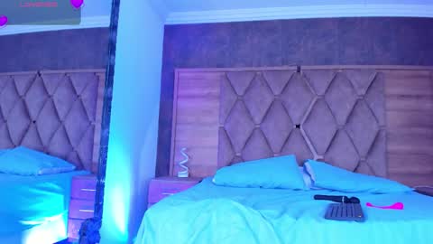 YG COUPLE online show from 18, 12, 2025