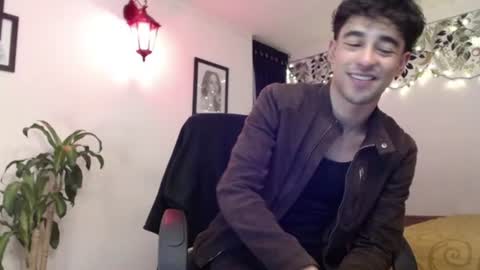 xoxo online show from 19, 12, 2024