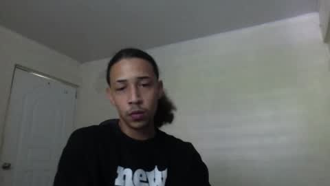 Instagram BelowAbajo online show from 12, 3, 2026