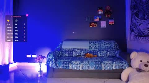 Ela  Help me reach 100 thumbs up online show from 28, 2, 2025