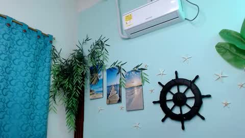 Snapshot of eladyrous98 chatting on 23, 12, 2025 ladi online show from 23, 12, 2025