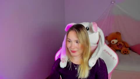 elaravoltage online show from 16, 4, 2026