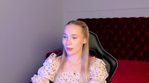 Snapshot of elaravoltage chatting on 5, 6, 2026 elaravoltage online show from 5, 6, 2026