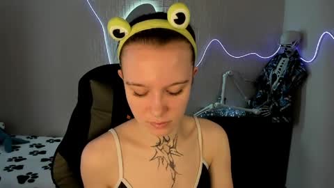 elastikiss online show from 4, 4, 2026