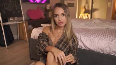 Eleanora online show from 6, 3, 2026