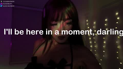 Snapshot of elecktra_tokyo chatting on 25, 10, 2025 ELECKTRA online show from 25, 10, 2025