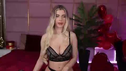 Eleine online show from 9, 3, 2025