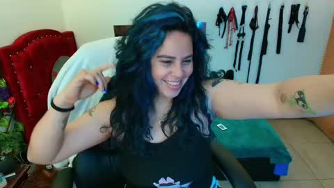 Snapshot of elektra_32 chatting on 17, 2, 2025 elektra online show from 17, 2, 2025