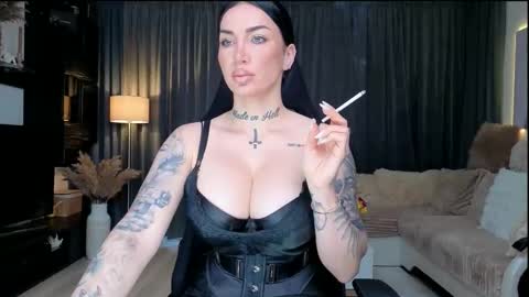 ElektraSheDemon online show from 8, 4, 2026