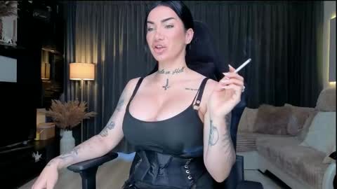 Snapshot of elektravelvet chatting on 11, 5, 2026 ElektraSheDemon online show from 11, 5, 2026