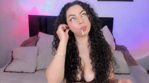 Elena  online show from 16, 10, 2025