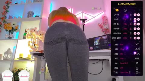 Snapshot of elena_marilyn chatting on 5, 2, 2025 Elena online show from 5, 2, 2025