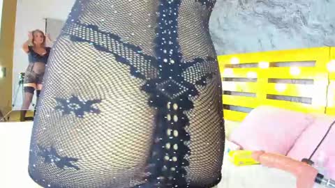 Snapshot of elena_mature chatting on 28, 1, 2025 Elena online show from 28, 1, 2025